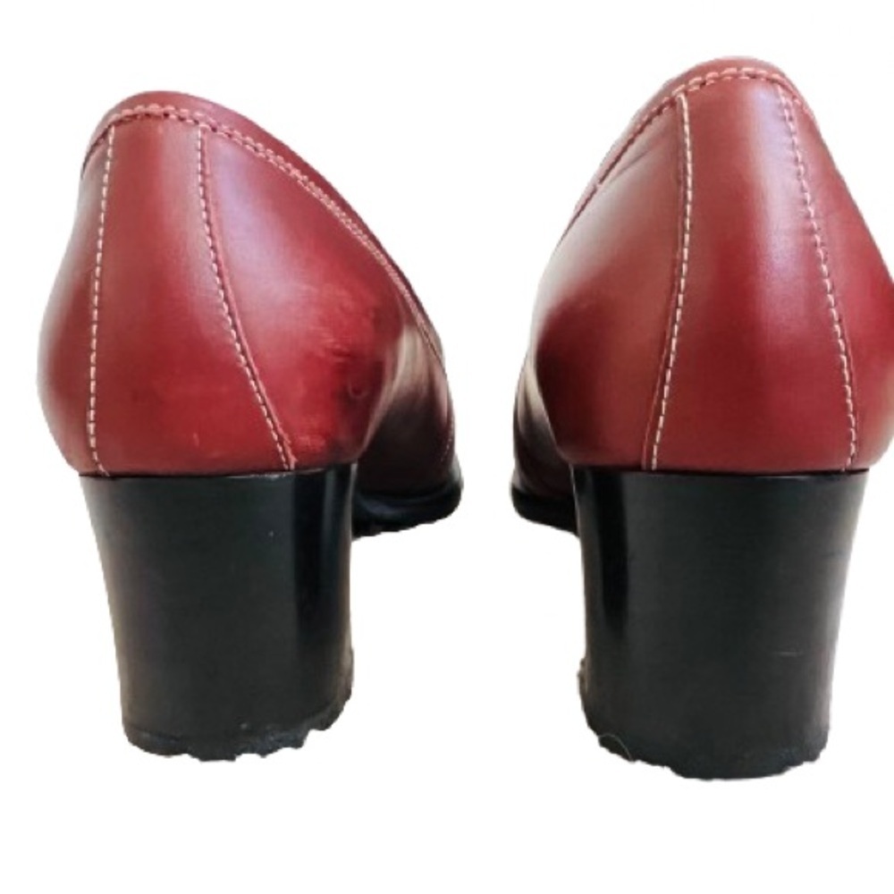 Coach Heeled Burgundy/Silver Loafers
Size 8.5 - Picture 7 of 9